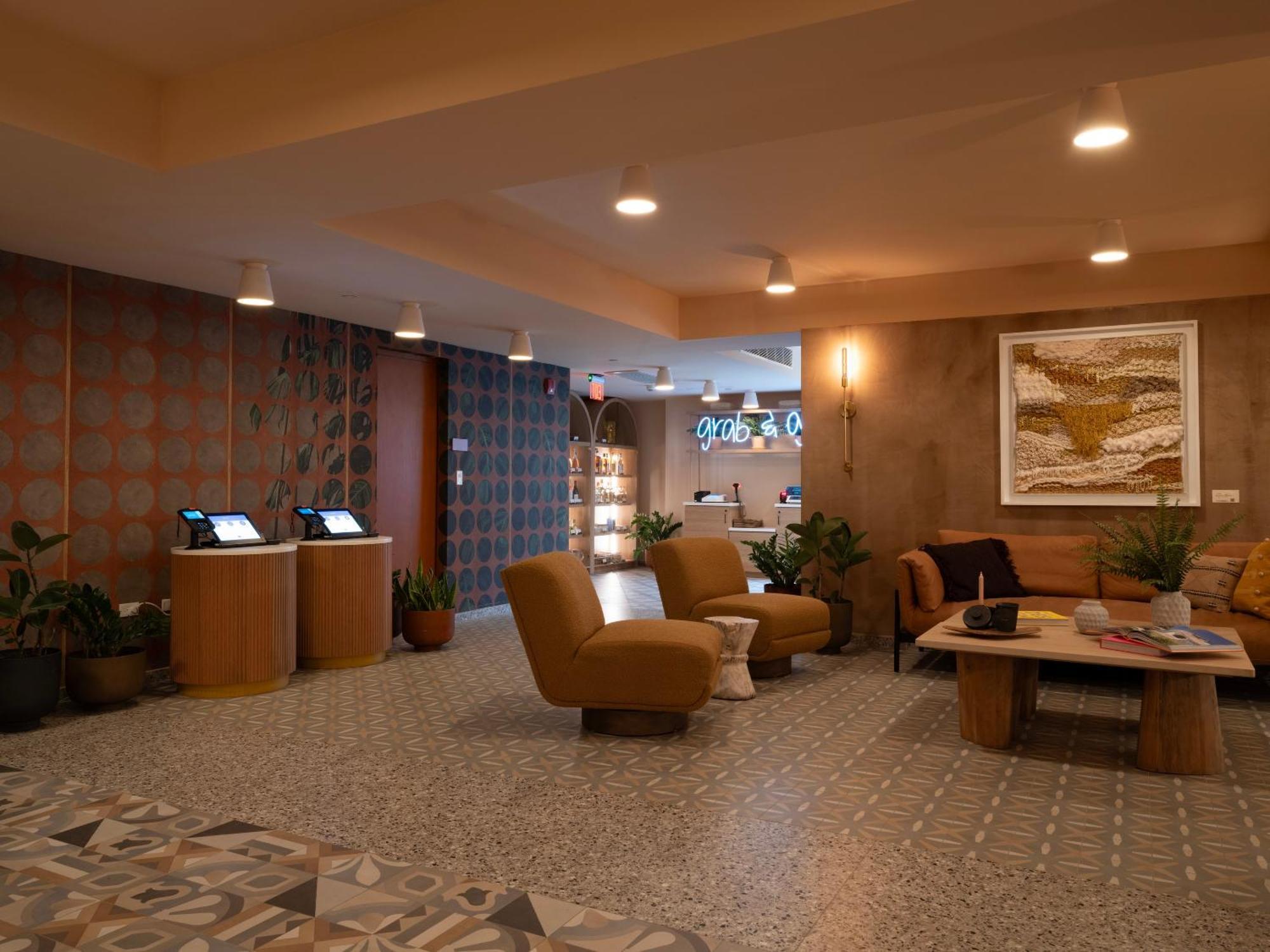 Hibird- Apartment And Suites Hotel Сан-Хуан Экстерьер фото